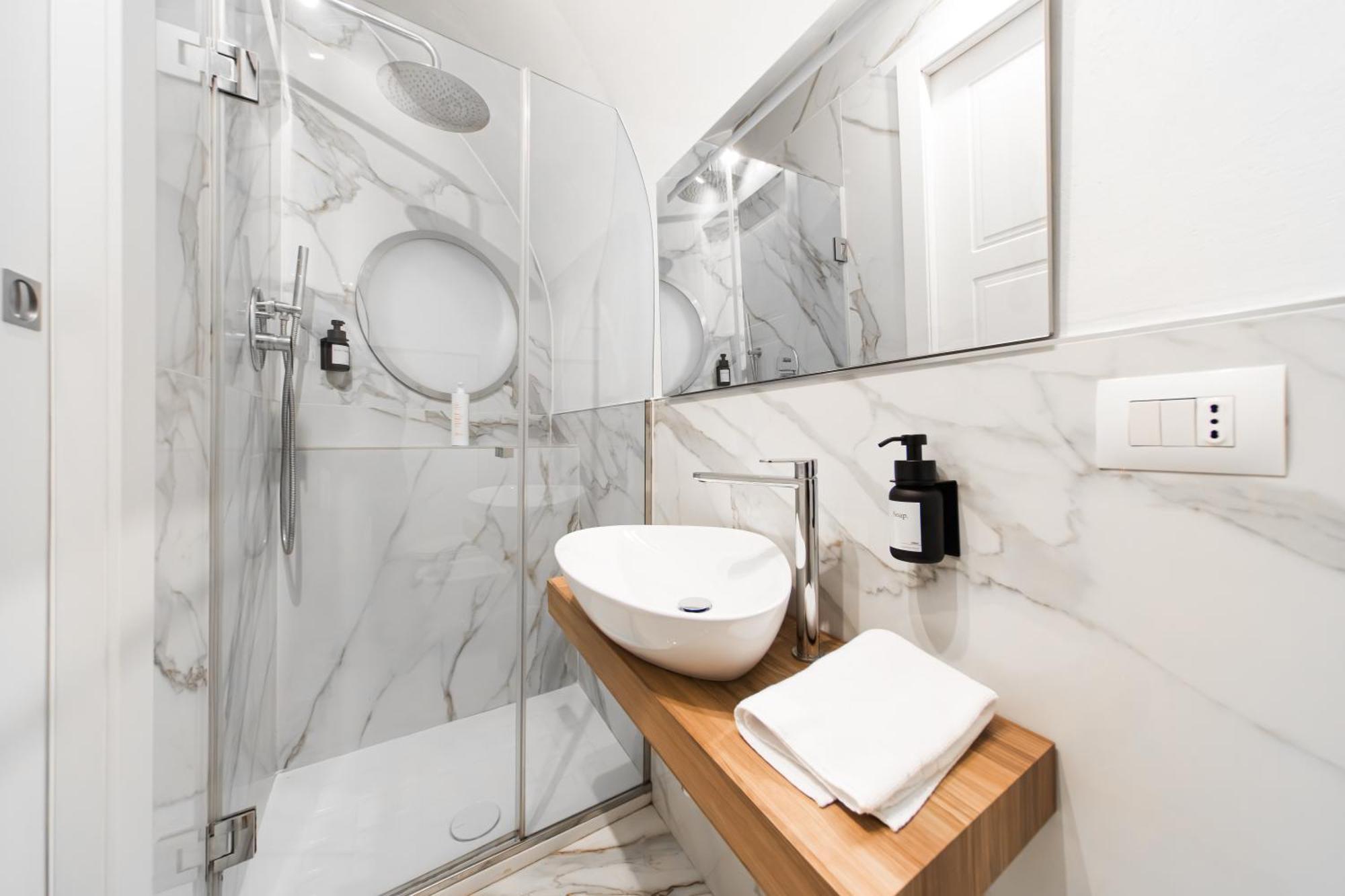 Lilli House - Suite In The Heart Of בולוניה מראה חיצוני תמונה
